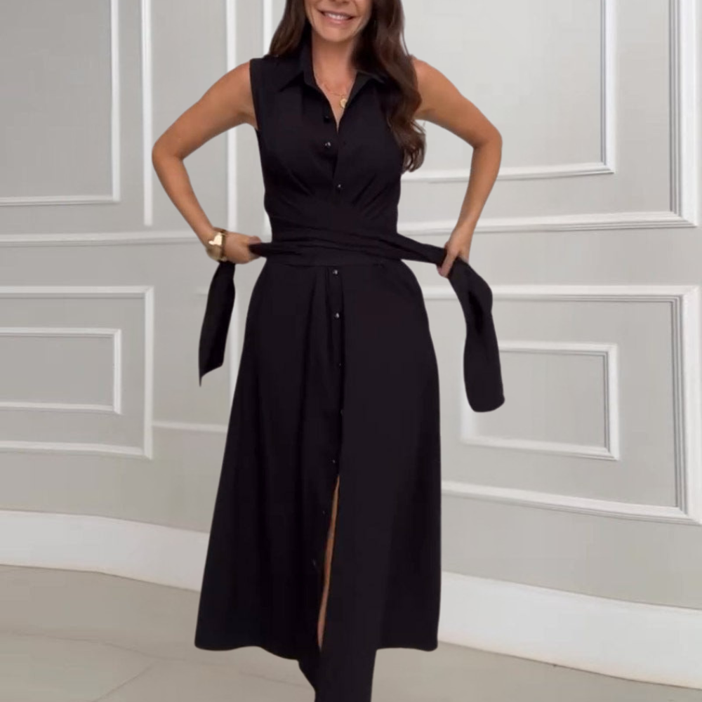 KARISANDE GREZNĀ MAXI KLEITĀ